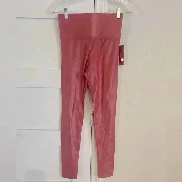 Carbon38 Pink Red Rose Patent Leggings- NWT- Size Small - Picture 1 of 4